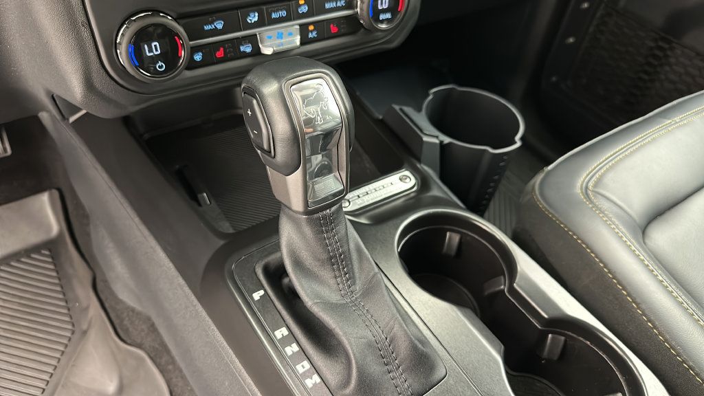 Used 2025 Ford Bronco Badlands AWD/4WD image 19