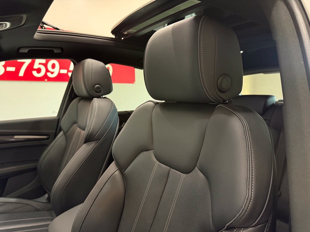 Used 2022 Audi SQ5 Premium Plus w/ Premium Plus Package AWD/4WD image 11