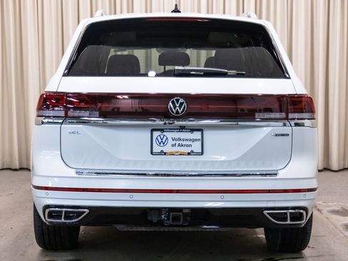New 2026 Volkswagen Atlas SEL Premium R-Line AWD/4WD image 4