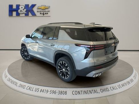 New 2026 Chevrolet Traverse LT image 6