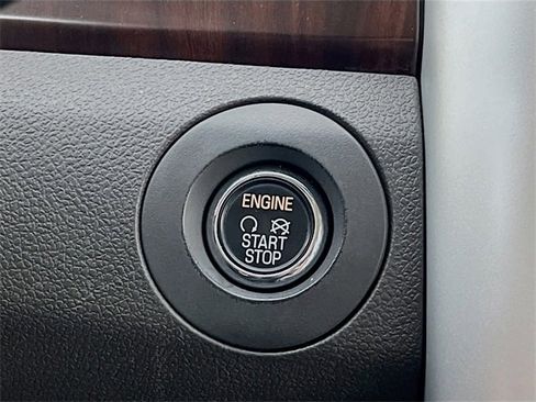 Used 2011 Ford Edge Limited w/ 301A Rapid Spec Order Code image 16