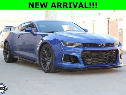 Used 2021 Chevrolet Camaro ZL1 image 1