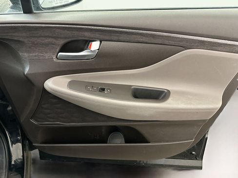 Used 2019 Hyundai Santa Fe SE AWD/4WD image 32