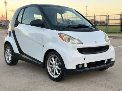 Used 2009 smart fortwo pure image 3