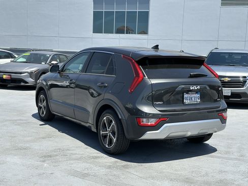 Certified 2023 Kia Niro LX FWD image 4