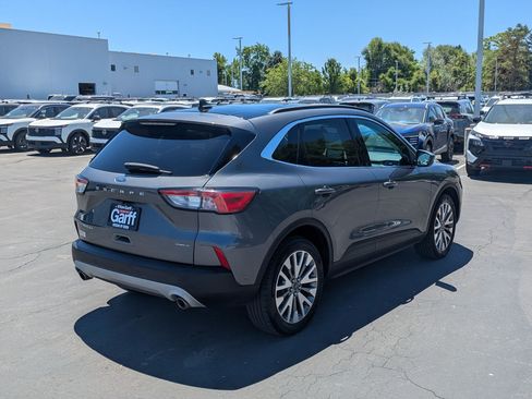 Used 2021 Ford Escape Titanium AWD/4WD image 3