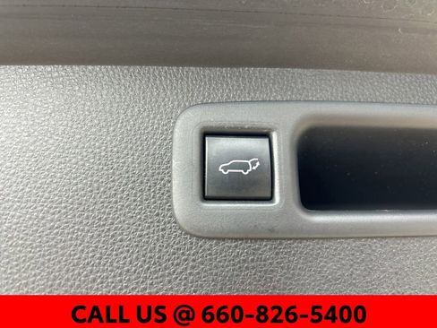 Certified 2020 Toyota Highlander XLE AWD/4WD image 18
