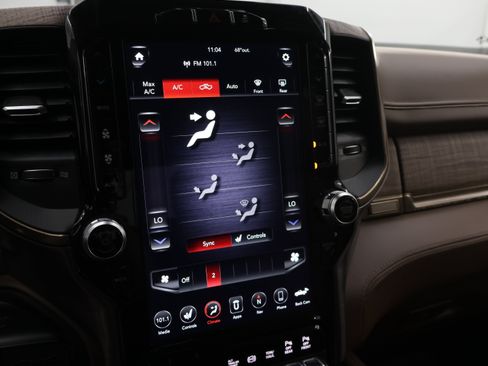 Used 2019 RAM 2500 Limited AWD/4WD image 54
