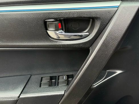 Used 2015 Toyota Corolla S image 14