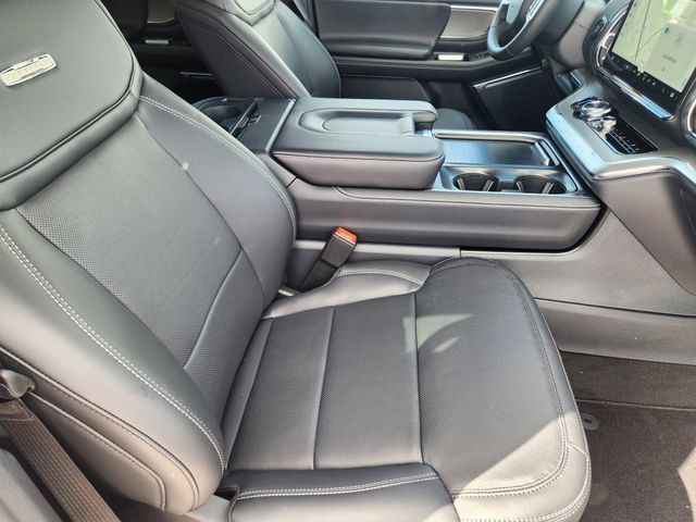 New 2026 Ford Expedition Platinum w/ Driver's Package AWD/4WD image 14