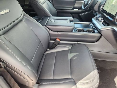 New 2026 Ford Expedition Platinum w/ Driver's Package AWD/4WD image 14