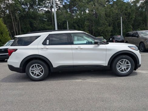 New 2026 Ford Explorer Active w/ Active Comfort Package RWD image 3