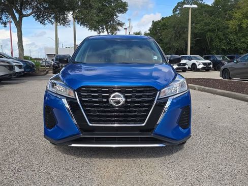 Certified 2021 Nissan Kicks S FWD image 3