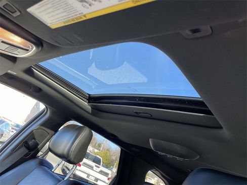 Used 2018 Dodge Durango R/T w/ Blacktop Package image 21