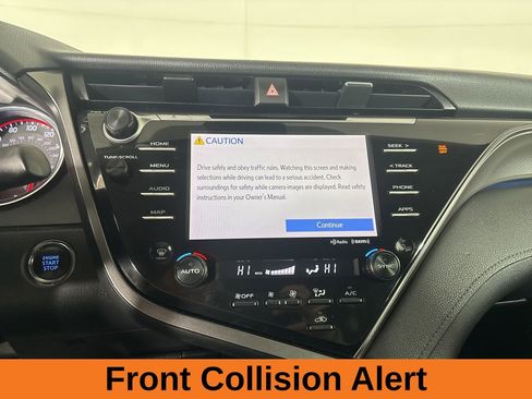 Used 2020 Toyota Camry XSE image 14