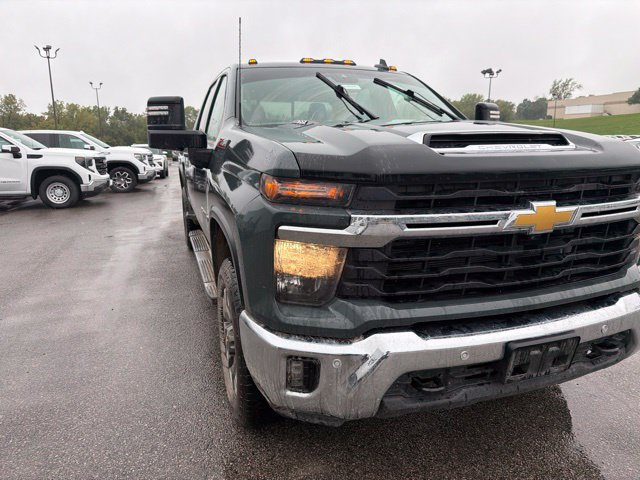 Used 2025 Chevrolet Silverado 2500 LT w/ All Star Edition AWD/4WD image 8