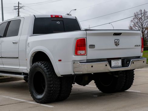 Used 2015 RAM 3500 Laramie Longhorn AWD/4WD image 16