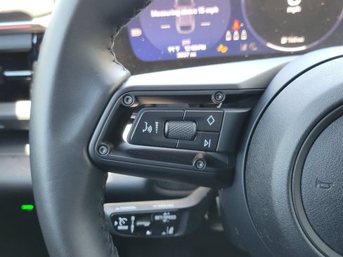 Used 2025 Porsche Macan Electric w/ Premium Package RWD image 13
