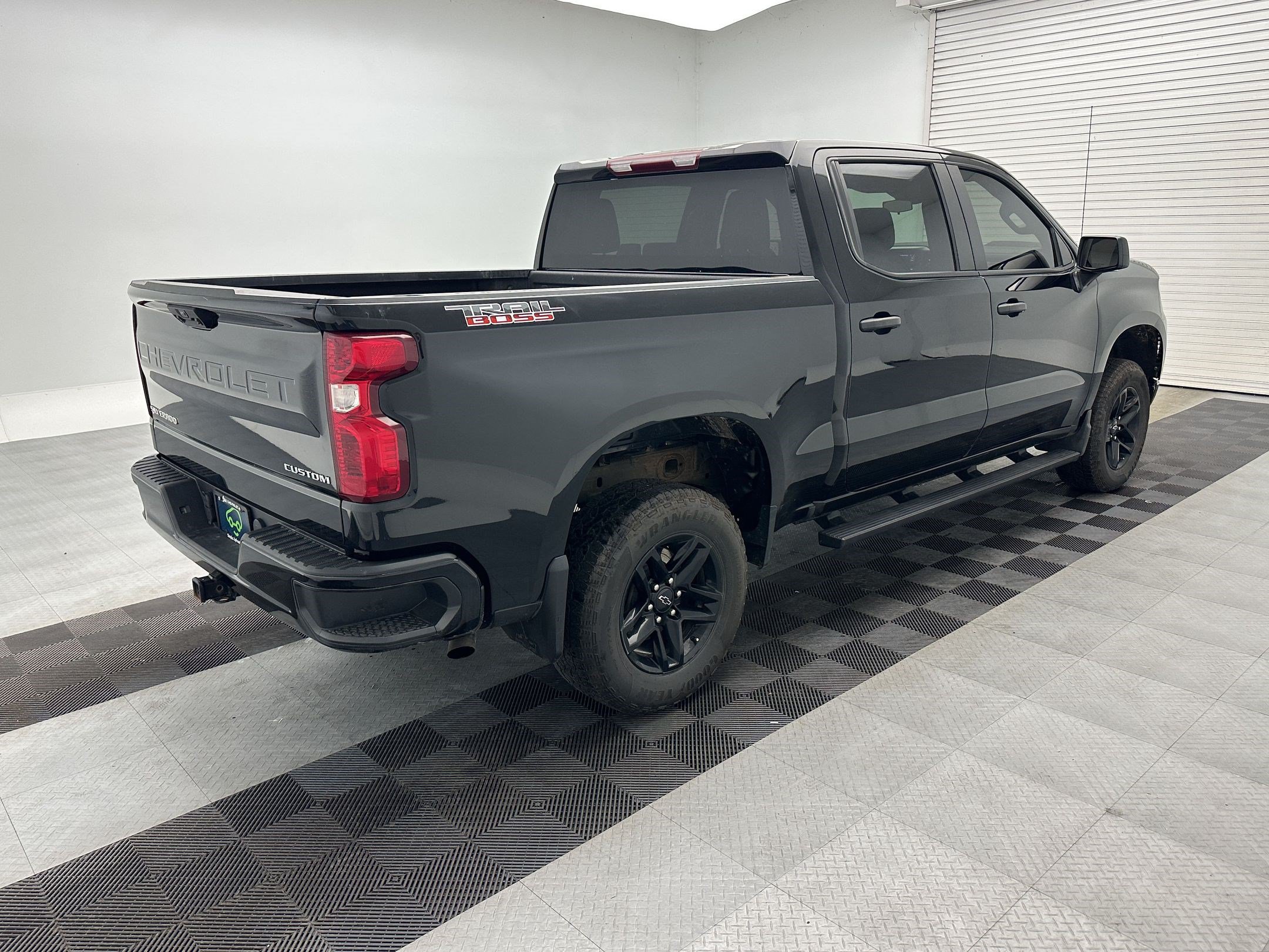 Certified 2024 Chevrolet Silverado 1500 Custom Trail Boss AWD/4WD image 9