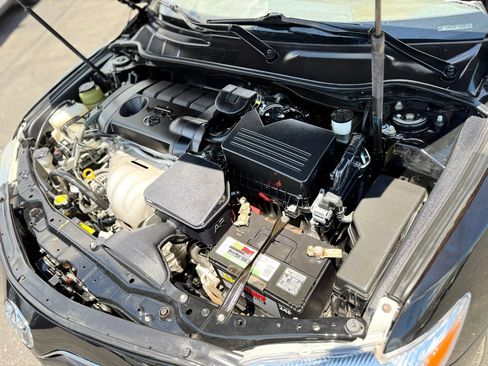 Used 2011 Toyota Camry XLE FWD image 9