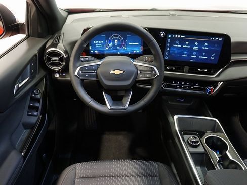 New 2026 Chevrolet Equinox LT image 12