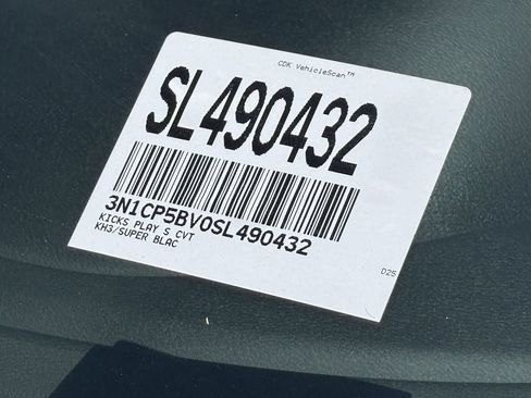 New 2025 Nissan Kicks Play S image 34