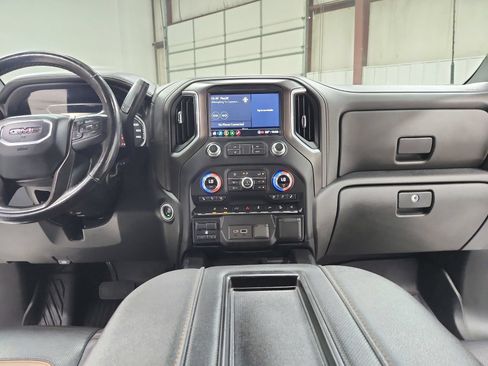 Used 2022 GMC Sierra 2500 AT4 w/ AT4 Premium Plus Package AWD/4WD image 29
