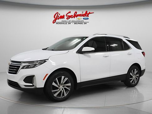 Used 2022 Chevrolet Equinox Premier image 2