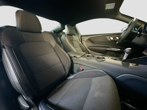 Used 2025 Ford Mustang Coupe RWD image 25