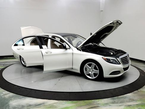 Used 2014 Mercedes-Benz S 550 Sedan image 11