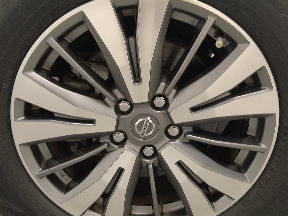 Used 2020 Nissan Pathfinder S FWD image 31