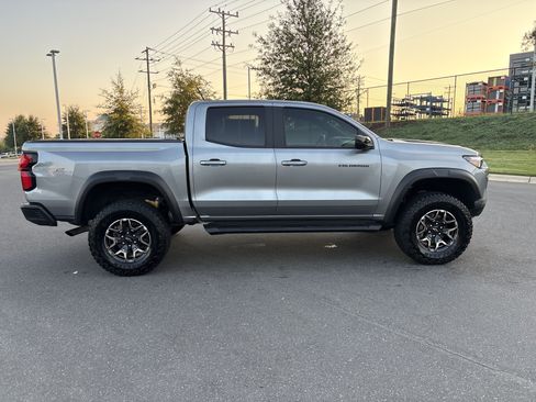 Used 2023 Chevrolet Colorado ZR2 w/ ZR2 Convenience Package III AWD/4WD image 10