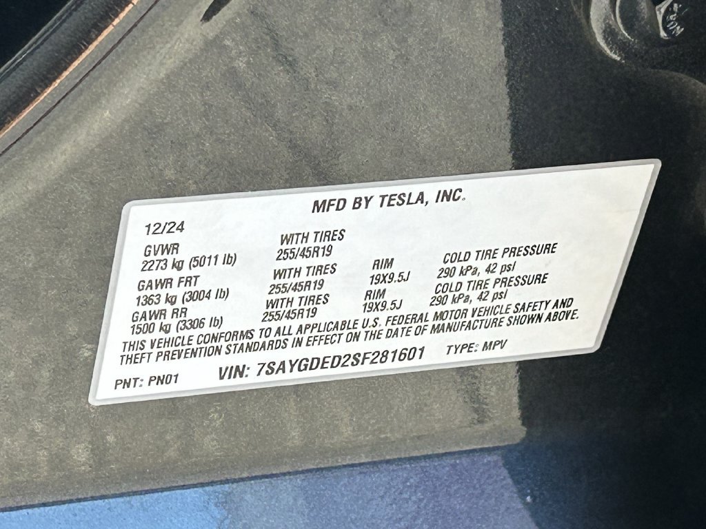 Used 2025 Tesla Model Y Long Range RWD image 35