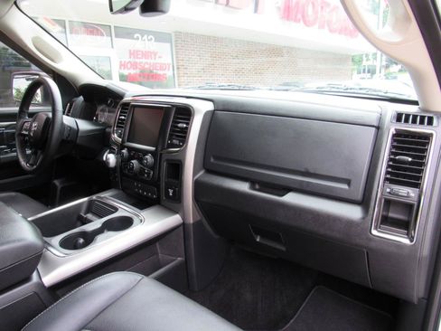 Used 2017 RAM 1500 Sport AWD/4WD image 38