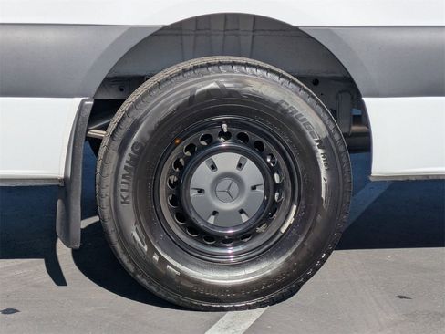 Certified 2025 Mercedes-Benz Sprinter 2500 image 14