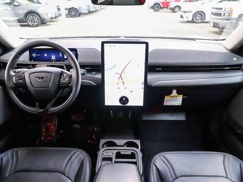 Used 2025 Ford Mustang Mach-E Premium image 12