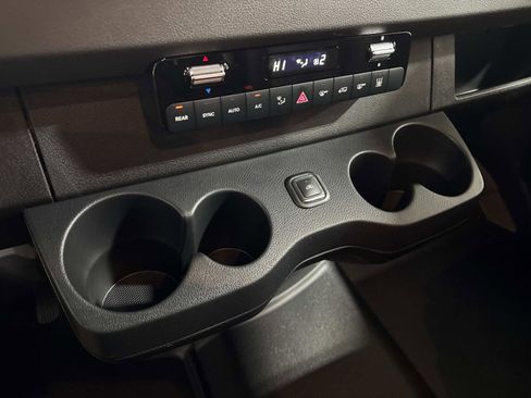 New 2025 Mercedes-Benz Sprinter 2500 image 27