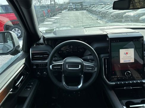 New 2026 GMC Yukon XL Denali image 30