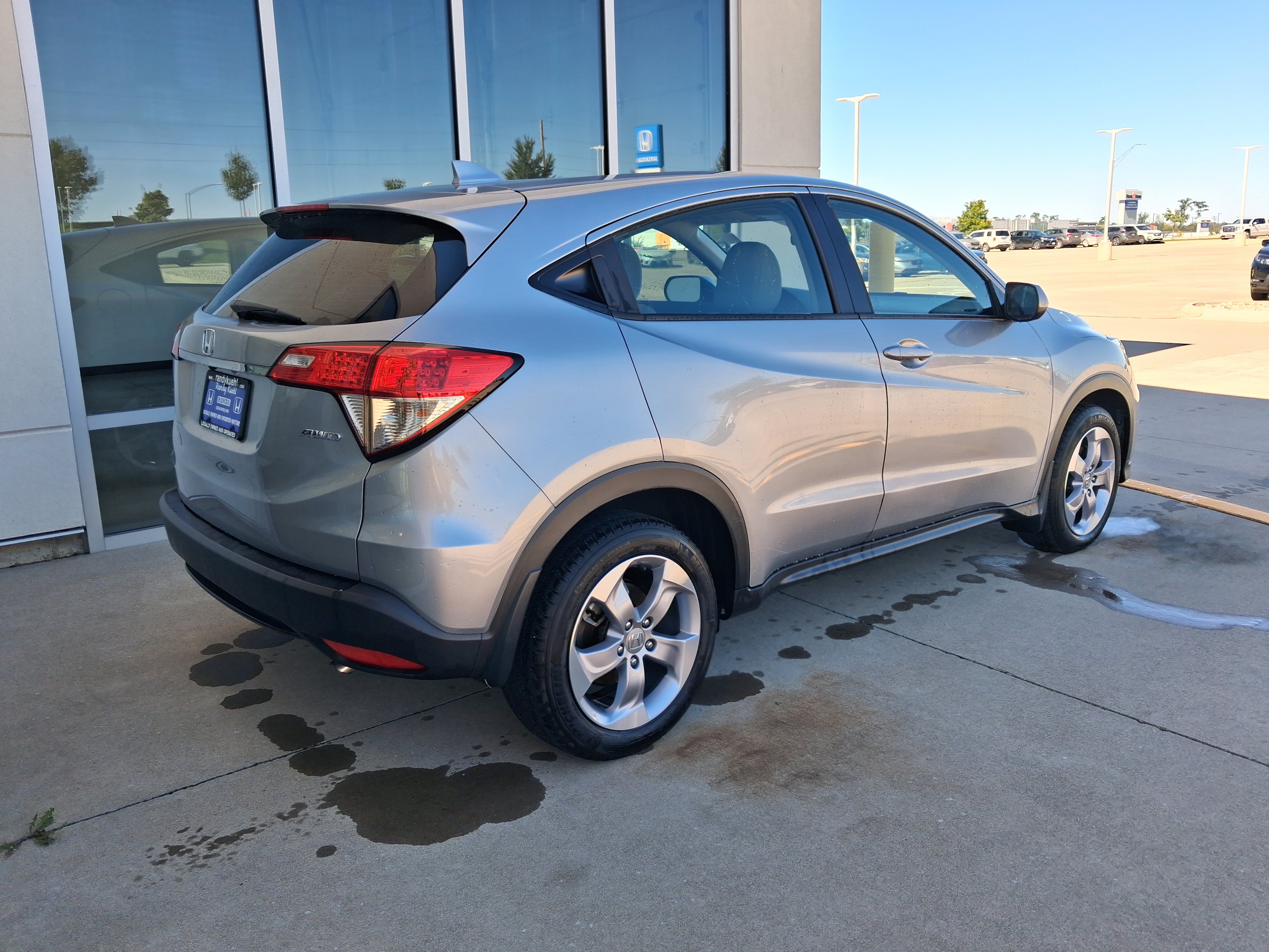 Used 2020 Honda HR-V LX image 6
