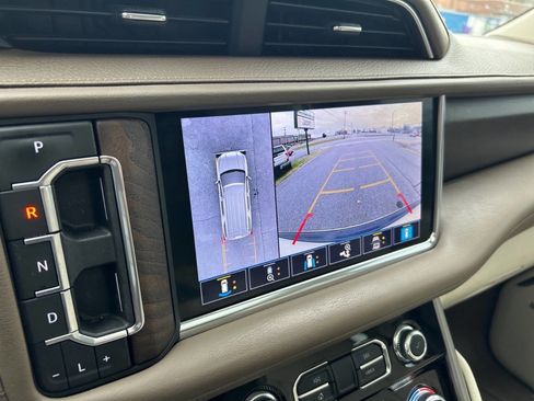 Used 2021 GMC Yukon Denali image 17