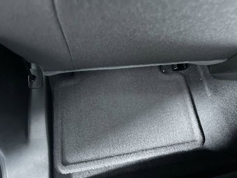 Used 2025 GMC Canyon Elevation image 35