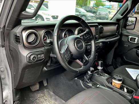 Used 2020 Jeep Wrangler Unlimited Sport S image 4