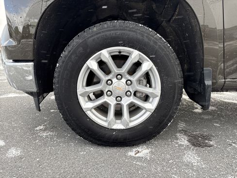 Used 2023 Chevrolet Silverado 1500 LT image 11