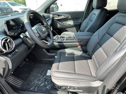 New 2027 Chevrolet Equinox LT w/ Convenience Package II AWD/4WD image 10
