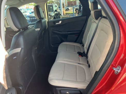 Used 2021 Ford Escape SEL image 31