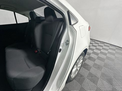 Used 2022 Toyota Corolla LE w/ LE Convenience Package FWD image 26