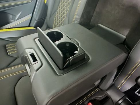 Used 2024 Lamborghini Urus S AWD/4WD image 66