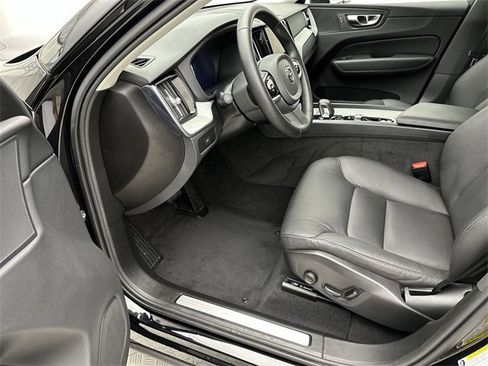 Certified 2025 Volvo XC60 B5 Plus image 11