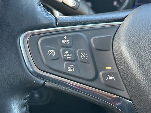 Used 2021 Chevrolet Equinox LT image 19