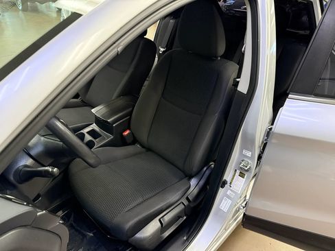 Used 2018 Nissan Rogue Sport S w/ S Appearance Package FWD image 11
